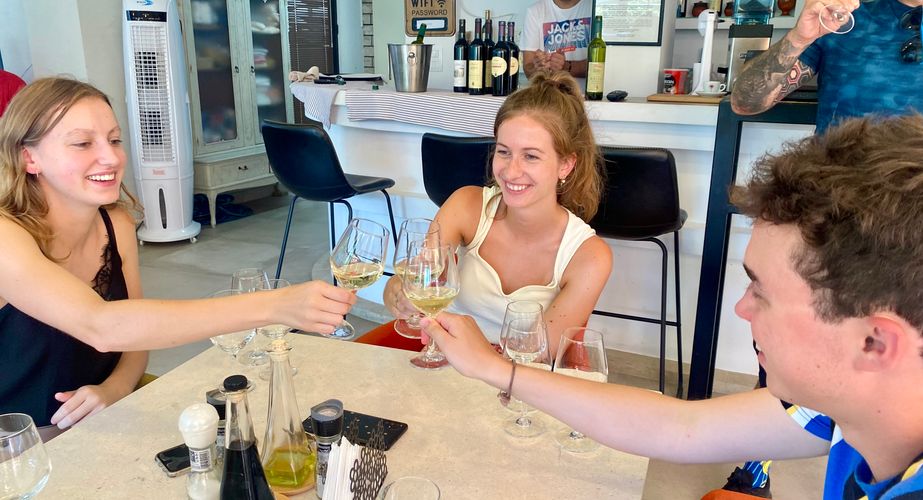 28 38 Wijnproeverij 3